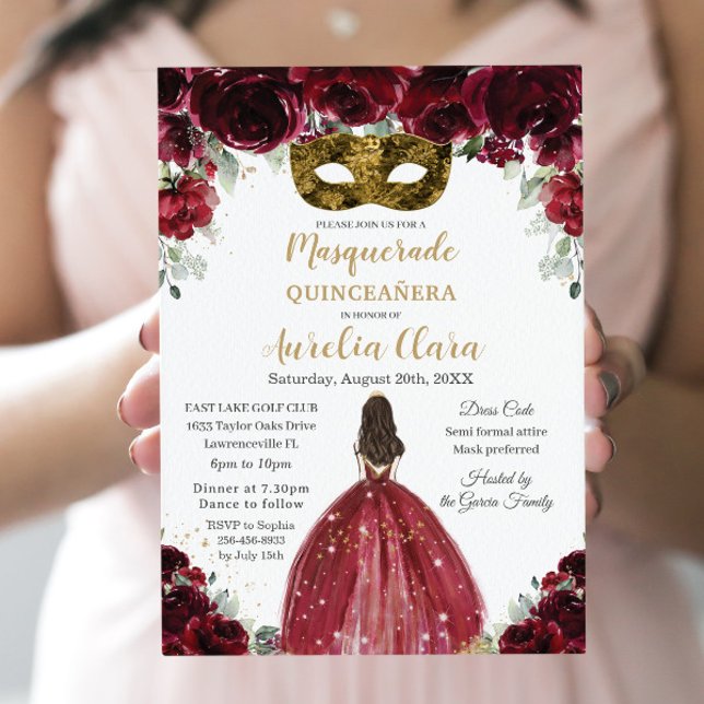 Invitación Masquerade Quinceañera rica flor roja borgoña (Subido por el creador)
