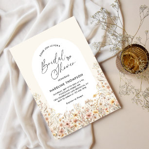 Invitación Meadow Wildflowers Arch Heart Script Bridal Shower