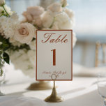 Invitación Mesa de boda de terracota naranja quemada old mone<br><div class="desc">Números de mesa de boda elegantes y sofisticados de crema old money y terracota naranja quemada. Como puede ver,  cuenta con un fondo boho crema old money con escritura rústica que coincide con todo el conjunto.</div>