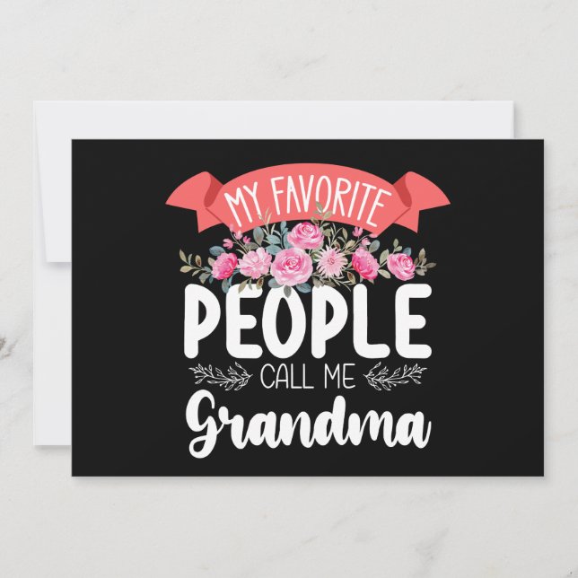 Invitación Mi gente favorita me llama Día de la Madre Abuela (Anverso)