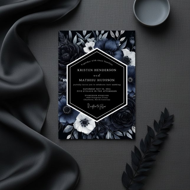 Invitación Midnight Blue Floral Opulence Wedding (Subido por el creador)