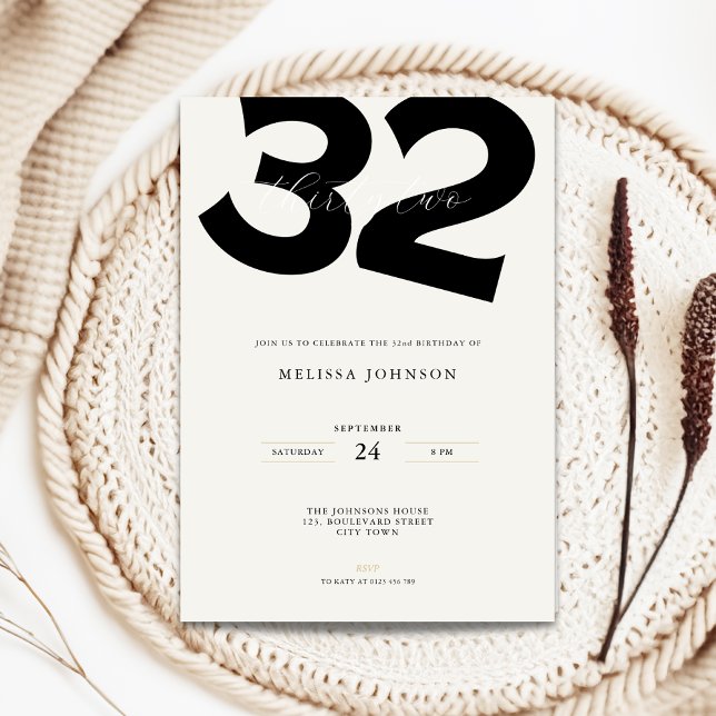 Invitación Minimal 32nd Birthday Invitation - Bold Typo (Minimal 32nd birthday invitation with bold typography)