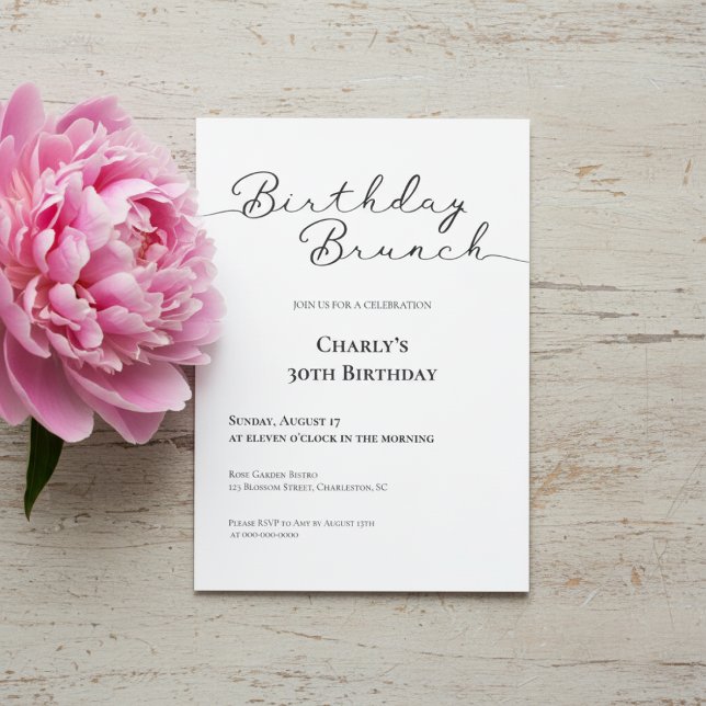 Invitación Minimalist 30th Birthday Brunch (Birthday brunch invitation with blush pink peony on rustic wood background.)
