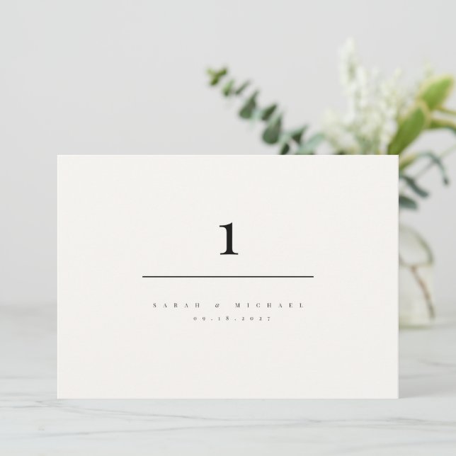 Invitación Minimalist Modern Typography Wedding Table Number  (Anverso de pie)