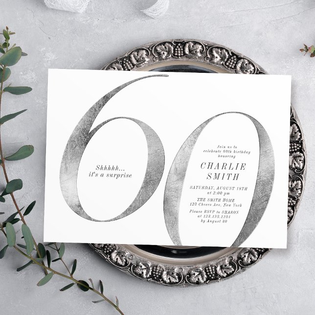Invitación Minimalistas modernos faux plata 60 cumpleaños (Modern minimalist faux silver 60th birthday invitation)