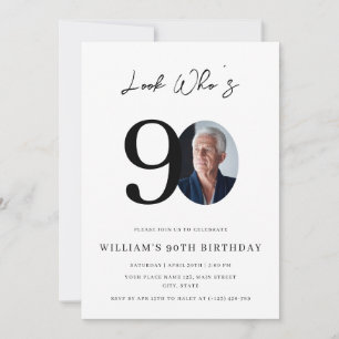 Invitación Mira quién cumple 90 años Foto moderna simple