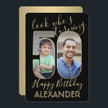 Invitación Mira quién es el 50 Black & Gold Birthday Party 2<br><div class="desc">¡Mira quién cumple 50 años! Invitar a la familia y amigos a una elegante celebración de 50 años para él o ella con invitaciones para fiestas de personalizado 2. Las imágenes y la redacción de esta plantilla son fáciles de personalizar. (IMAGEN PLACEMENT TIP: Una manera fácil de posicionar una foto...</div>
