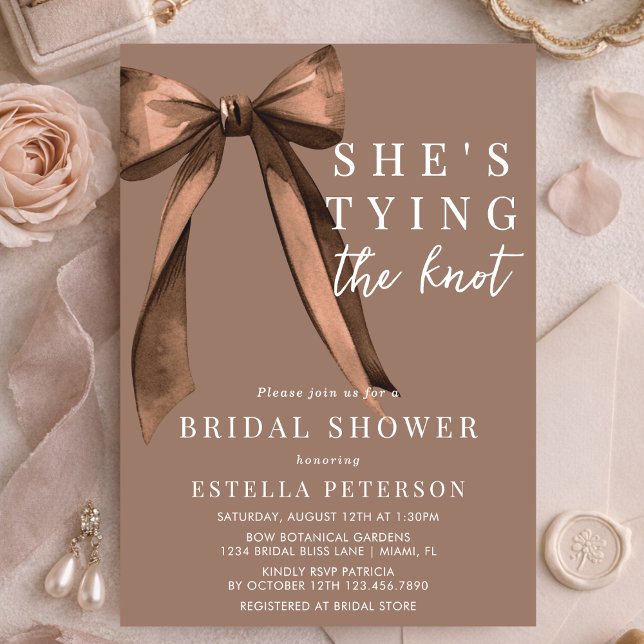 Invitación Mocha Brown She's Tying The Knot Bow Bridal Shower (Subido por el creador)
