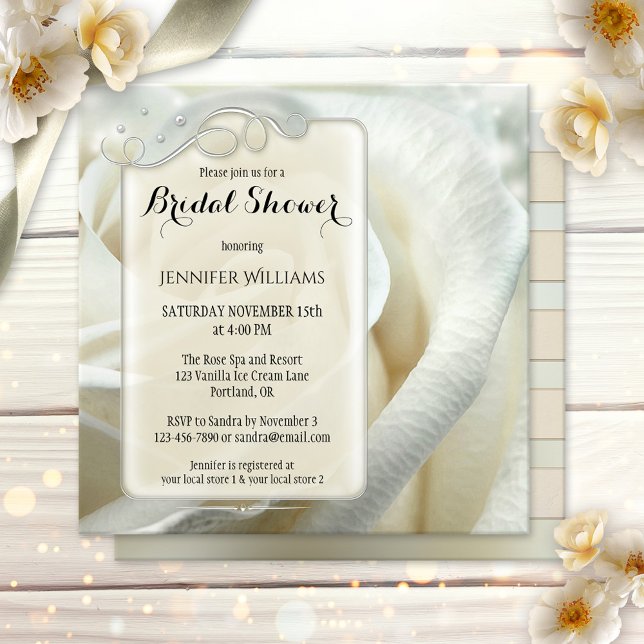 Invitación Moda artística Rosa Plata Ducha nupcial floral (Bridal shower invitation featuring silver floral swirls and tiny pearls on a romantic ivory rose )