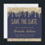 Invitación Moda azul de la marina de oro Purpurina dulce 16 s<br><div class="desc">Purpurina Dulce Dorado de Lujo y Navy Blue Sparkly Dripping Dieciséis - 16 Partido de Cumpleaños de los Chicas Save the Date Invitation. Esta invitación es perfecta para la fiesta de cumpleaños número 16 de Sparkle Purpurina que busca celebrar en oro rosa.</div>