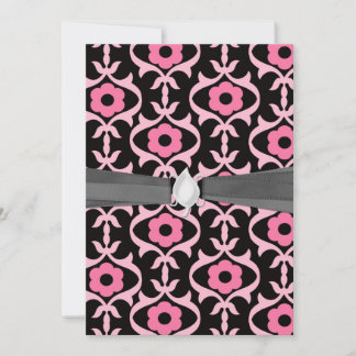 Invitación moda caprichoso damasco de flor rosa sobre negro