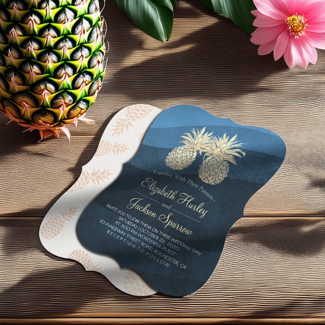 Invitación Moda Faux Gold Pineapple Couple Blue Wave Boda (Subido por el creador)