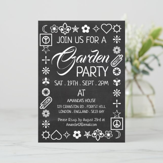 Invitación Moda hippy Fiesta del Jardín de Chalkboard decorad (Anverso de pie)