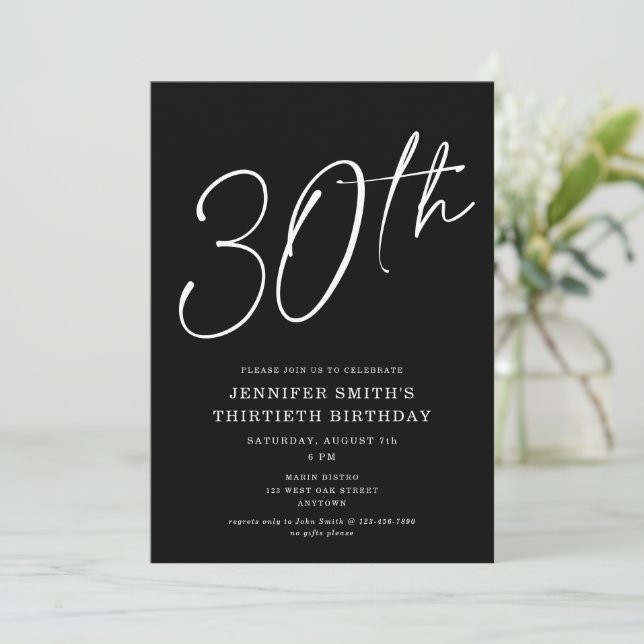 Invitación Moda moderna Script 30º 30º Fiesta de cumpleaños (Anverso de pie)