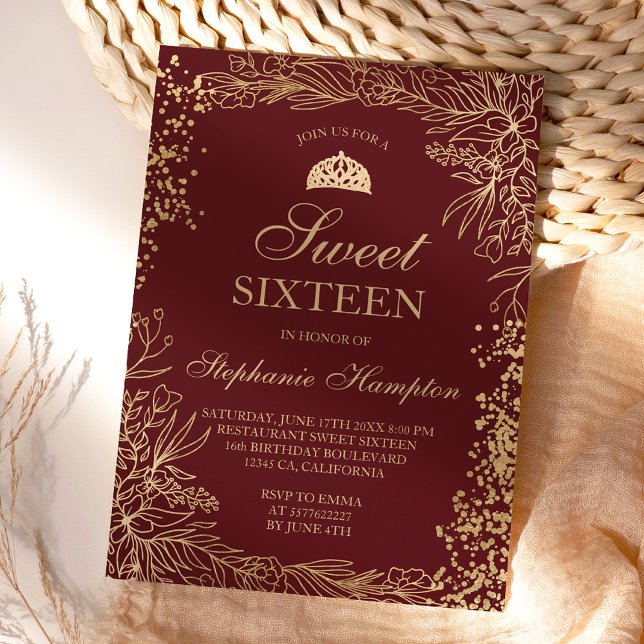 Invitación Moda oro floral burgundy Tiara moda Dulce 16 (Subido por el creador)