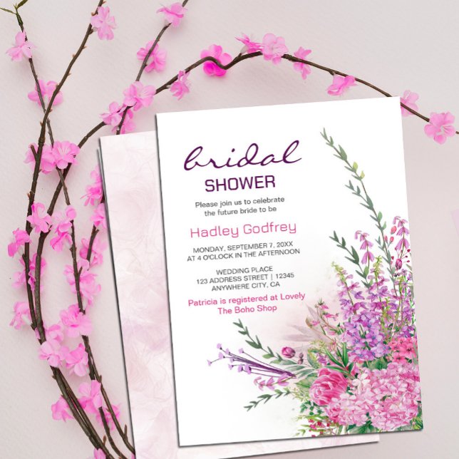 Invitación Moda romántica verano de flores silvestres (watercolor flowers in shades of purple and pink in rustic garden greenery, #bridalshower #pinkpurple)