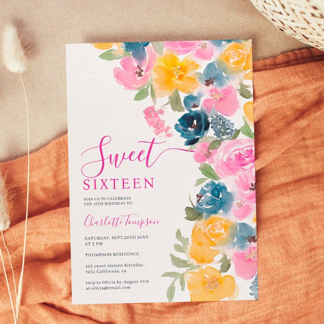 Invitación moda rosa bonito flores silvestres moda floral dul (Pretty pink chic wild flowers floral chic sweet 16 invitation)