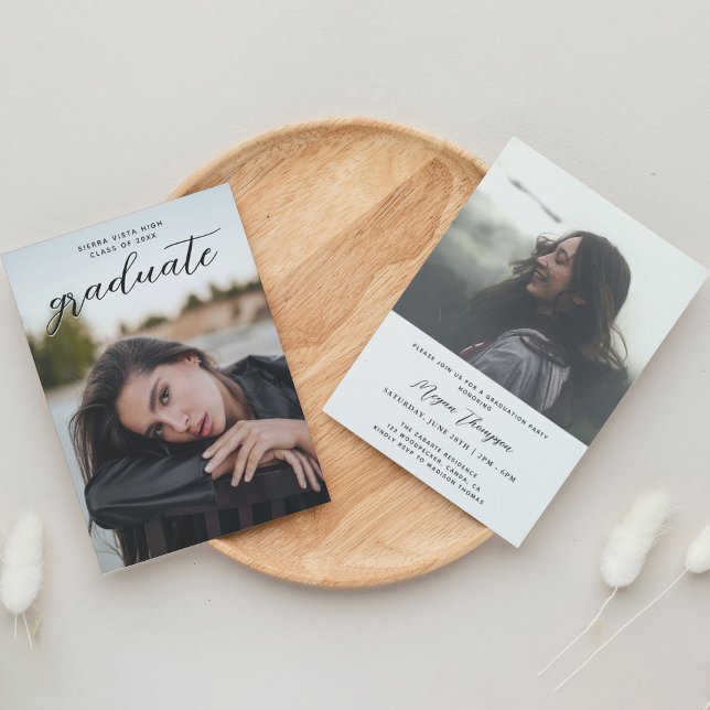 Invitación Moda Script Black Two Photo Graduation Party (Subido por el creador)