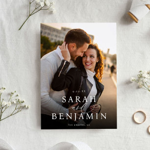 Invitación Moda vertical de fotografía M moderna Guardar la f