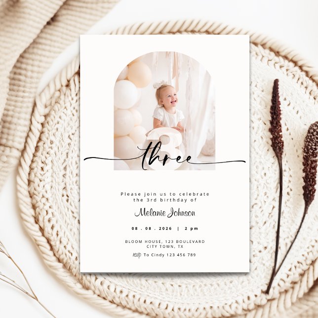 Invitación Modern 3rd Birthday Invitation Photo Cream (3rd birthday invitation with photo and cream color background)