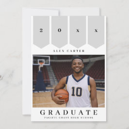 Invitación Modern Banner Graduate Announcement 