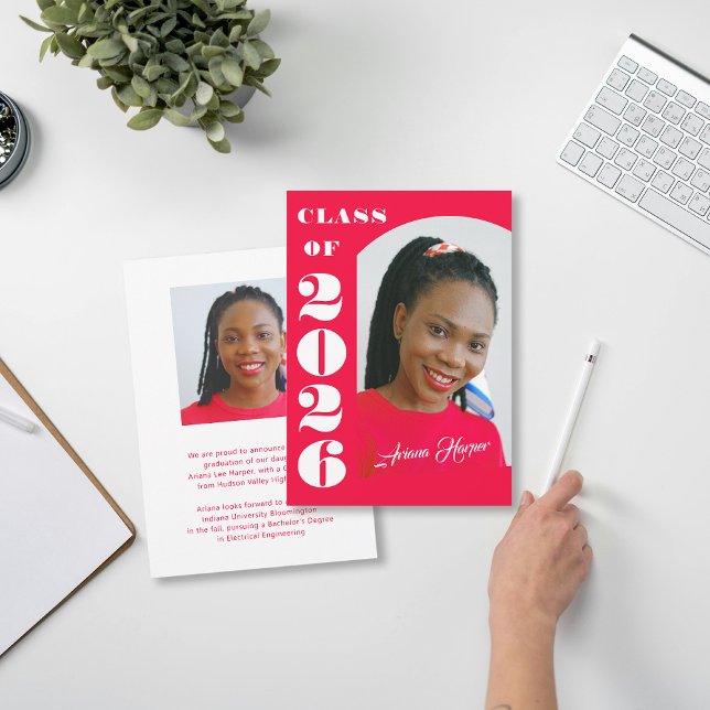 Invitación Modern Bold Script Pink Graduation Announcement (Subido por el creador)