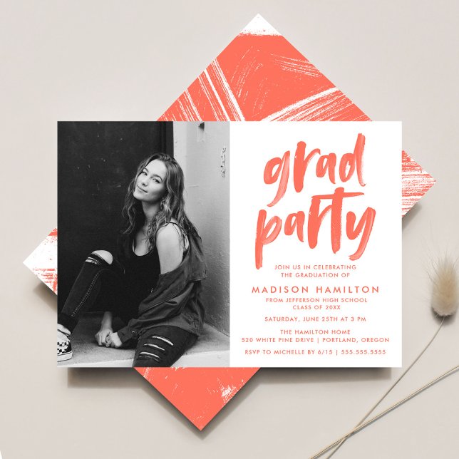 Invitación Modern Coral Brush Script Photo Graduation Party (Subido por el creador)