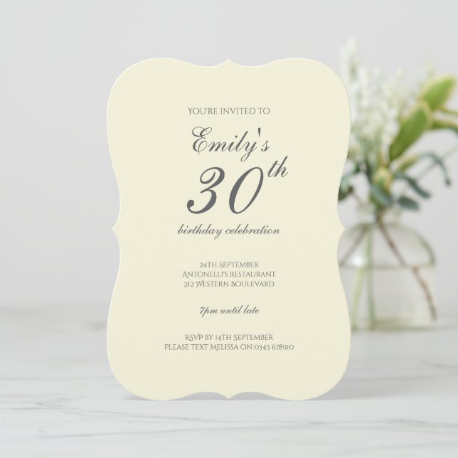 Invitación Modern Elegant Cream 30th Birthday Party (Anverso de pie)