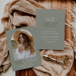 Invitación Modern Fete Green Lo Hizo Foto Graduación De Arco