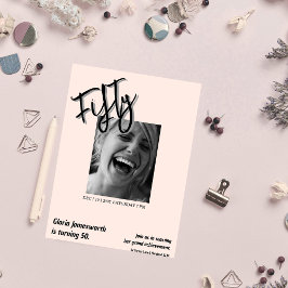 Invitación Modern Funny Light Pink Photo 50th Birthday