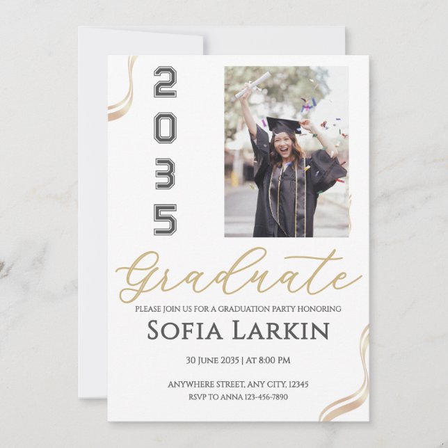 Invitación Modern Gold Script Photo Graduation Party  (Anverso)