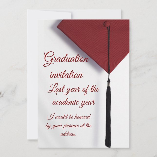 Invitación Modern Graduation Invitation with Graduation Cap (Anverso)