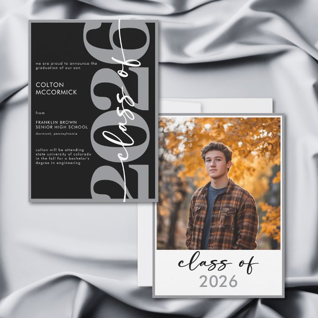 Invitación Modern Gray Typography Graduation Announcement (Modern Gray Typography Graduation Announcement)