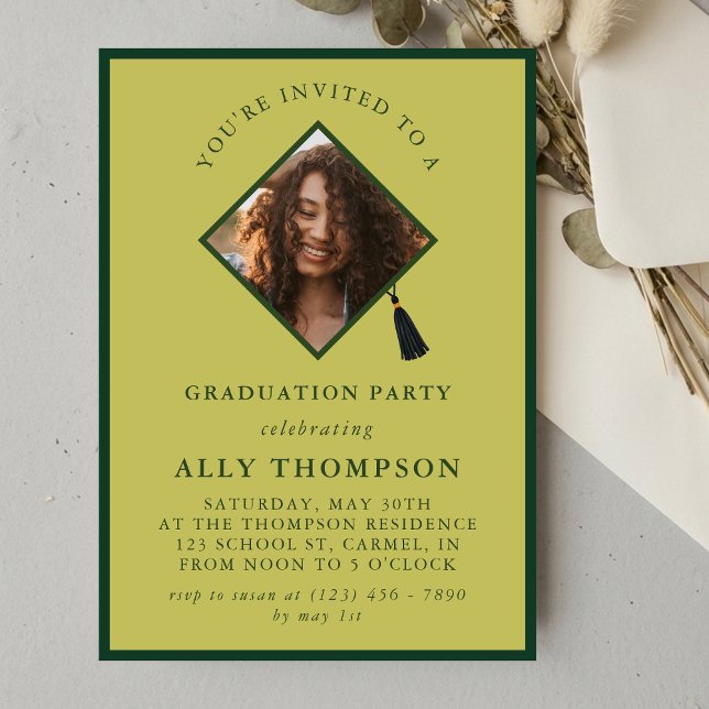 Invitación Modern Green Photo Frame Graduation Party (Modern Green Photo Frame Graduation Party Invitation)