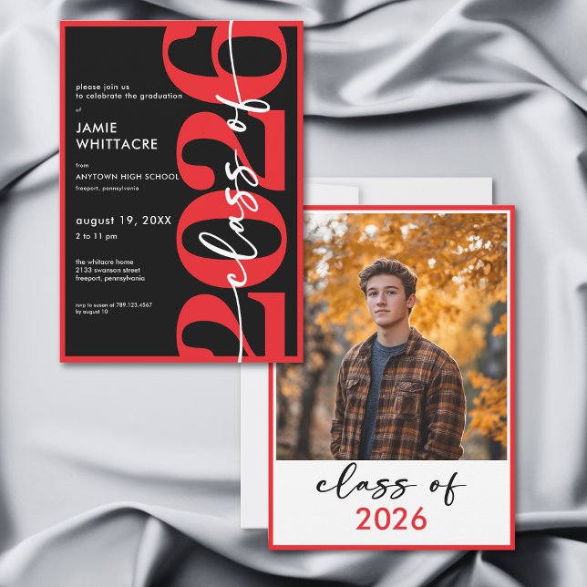 Invitación Modern Minimal Red Typography Graduation Party (Modern Minimal Red Typography Graduation Party Invitation)