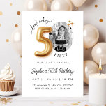 Invitación Modern Minimalist 50th Birthday Photo<br><div class="desc">Modern Minimalist 50th Birthday Photo Invitation | Gold Balloon Milestone Party Invite. Celebrate turning Fifty in elegant style with this Modern Minimalist 50th Birthday Photo Invitation ✨ Featuring chic gold balloon typography and a clean, contemporary layout, this design allows you to personalize the invitation with your own photo — making...</div>