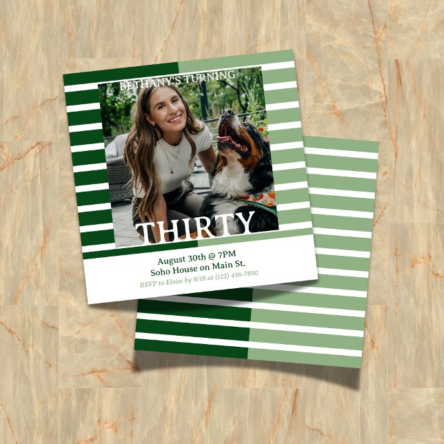 Invitación Modern Minimalist Striped 30th Birthday Square (Celebrate the beginning of a new decade with this Modern Minimalist Striped 30th Birthday Invite!)