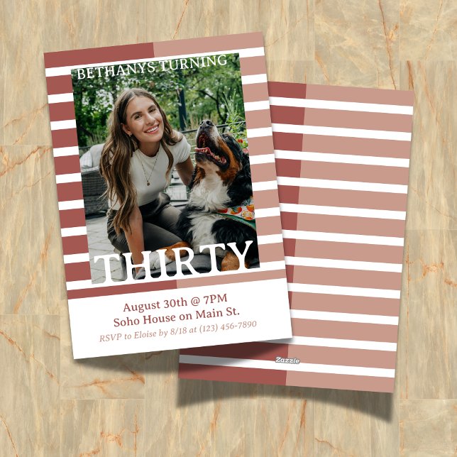 Invitación Modern Minimalist Striped Thirtieth Birthday Photo (Celebrate the beginning of a new decade with this Modern Minimalist Striped 30th Birthday Invite!)
