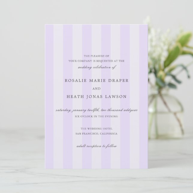 Invitación Modern Purple Stripes Elegant Wedding (Anverso de pie)