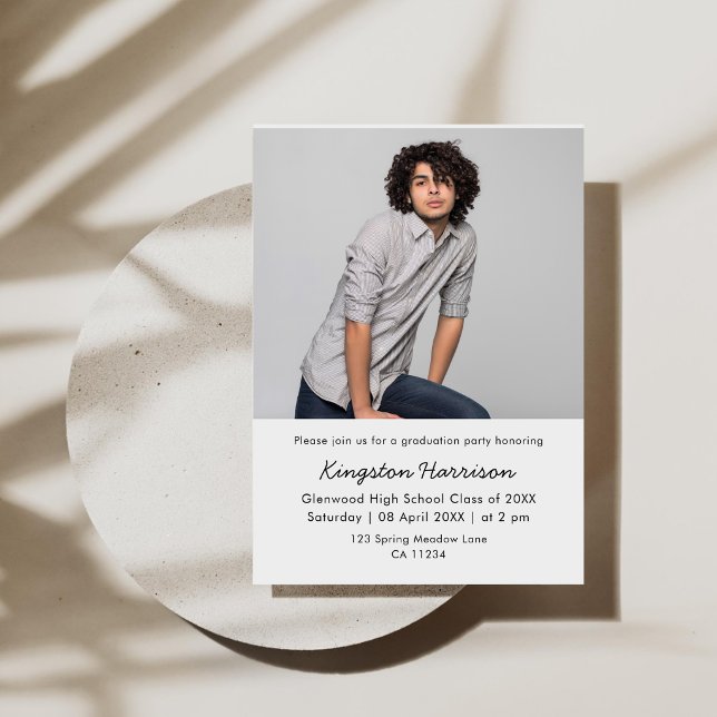 Invitación Modern Single Photo Boy Graduation Invitation (Subido por el creador)