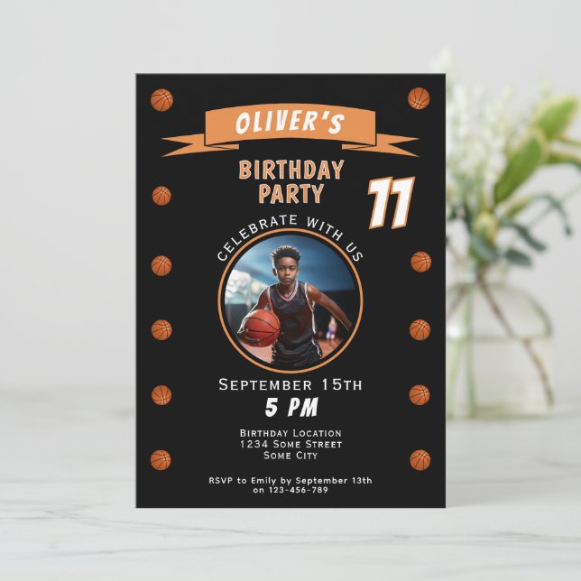 Invitación Moderna Ball Ball Sports Birday Photo (Anverso de pie)