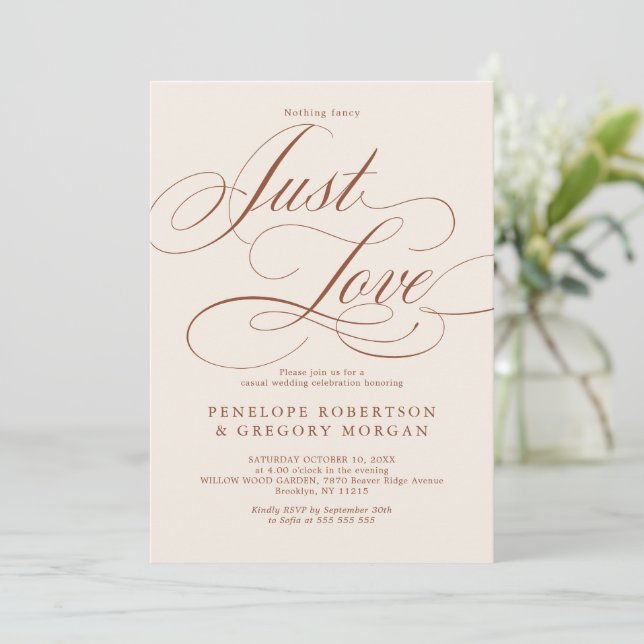 Invitación Moderna caligrafía Terracotta sólo ama al boda (Anverso de pie)