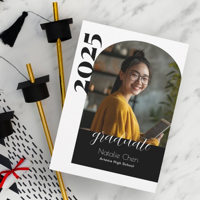 Invitación Moderna celebración de graduación de fotografía en (Subido por el creador)
