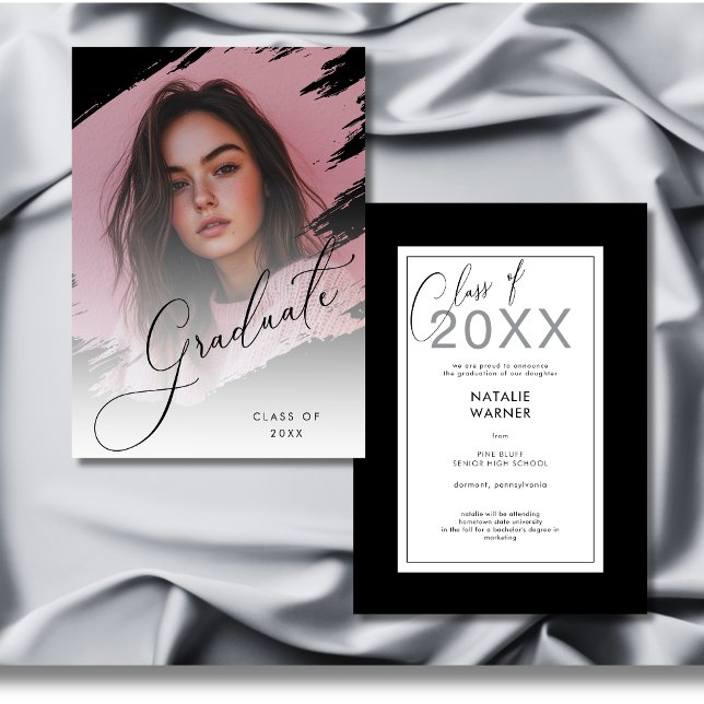 Invitación moderna de foto en blanco y negro (Modern Photo Black & White Grad Announcement)
