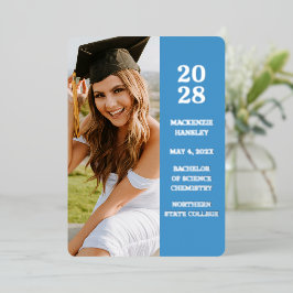 Invitación moderna de graduación azul