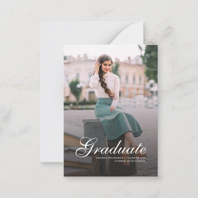 Invitación moderna de graduación de guión gráfico (Anverso)
