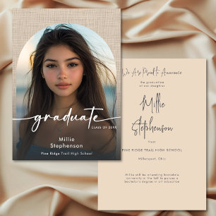 Invitación moderna de graduación de línea mínima
