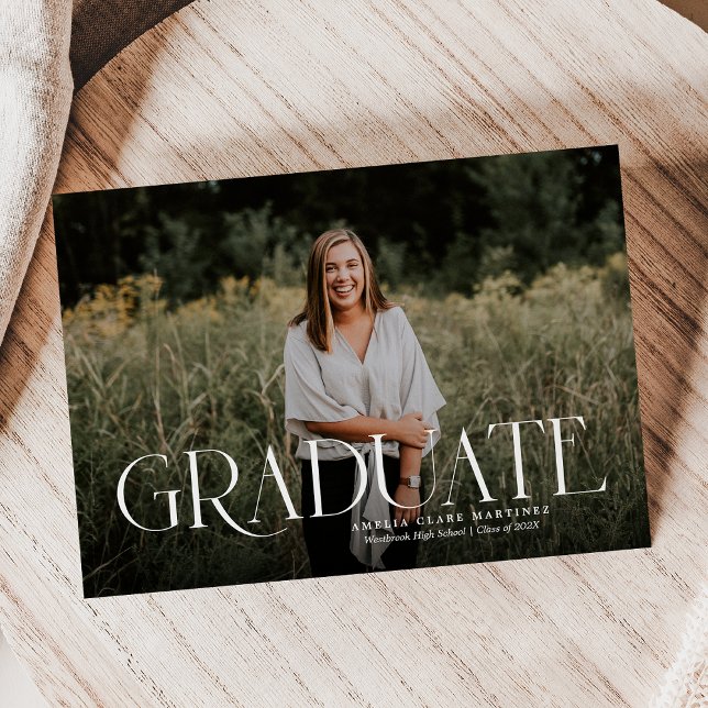 Invitación moderna de graduación de tipo simple (Subido por el creador)