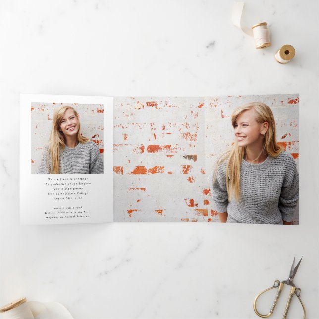 Invitación moderna de graduados de fotografía con  (Interior)