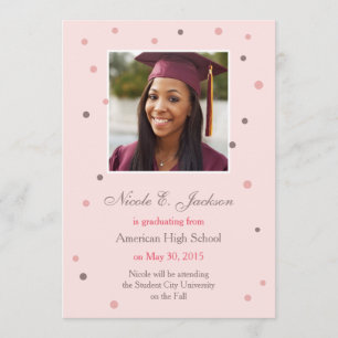 Invitación moderna de la graduación de los puntos